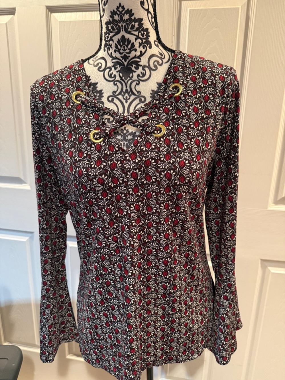 Womens Red Floral Lace-Up Long Sleeve Dress